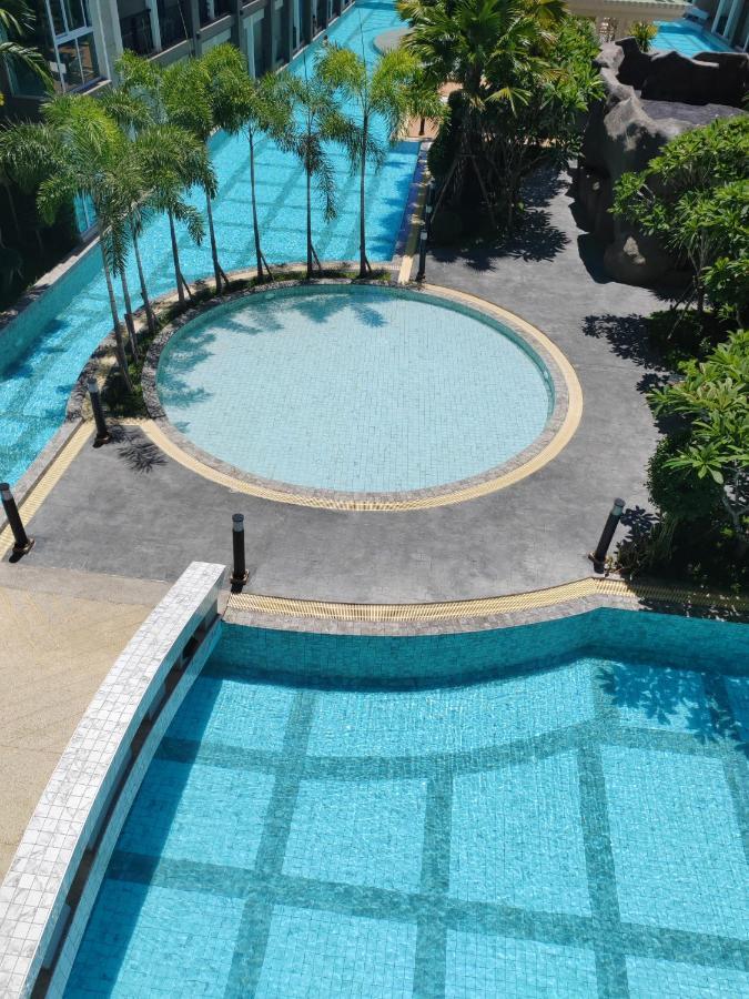 Pretty Pool View一楼泳池景观房 Apartment *